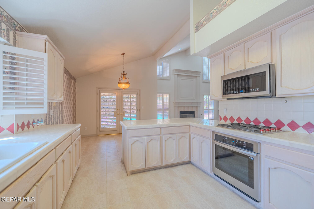 2066 Paseo Del Prado - Photo 16