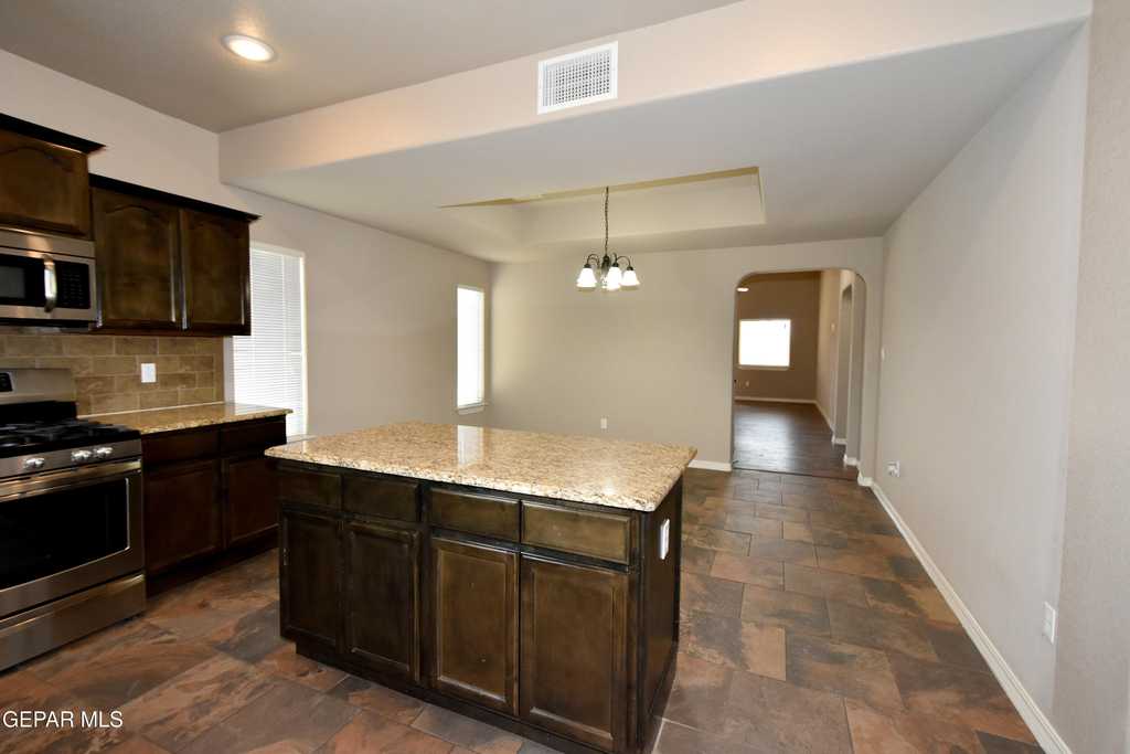 300 Saltford Place - Photo 14