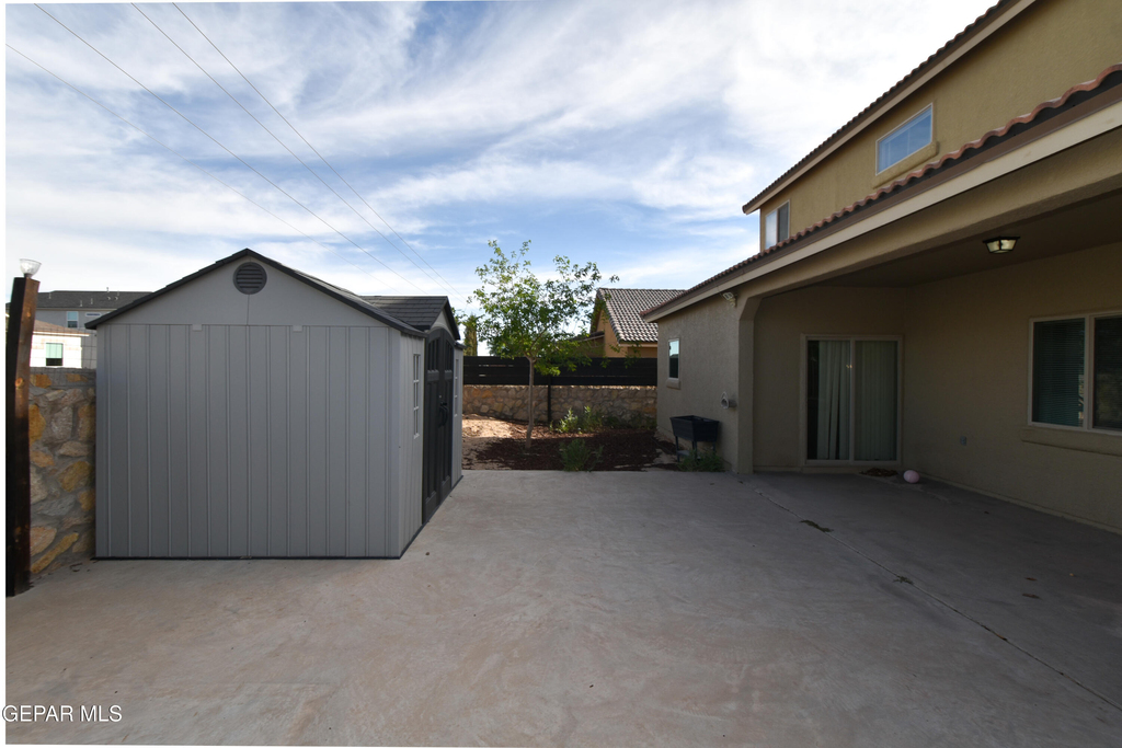 300 Saltford Place - Photo 19