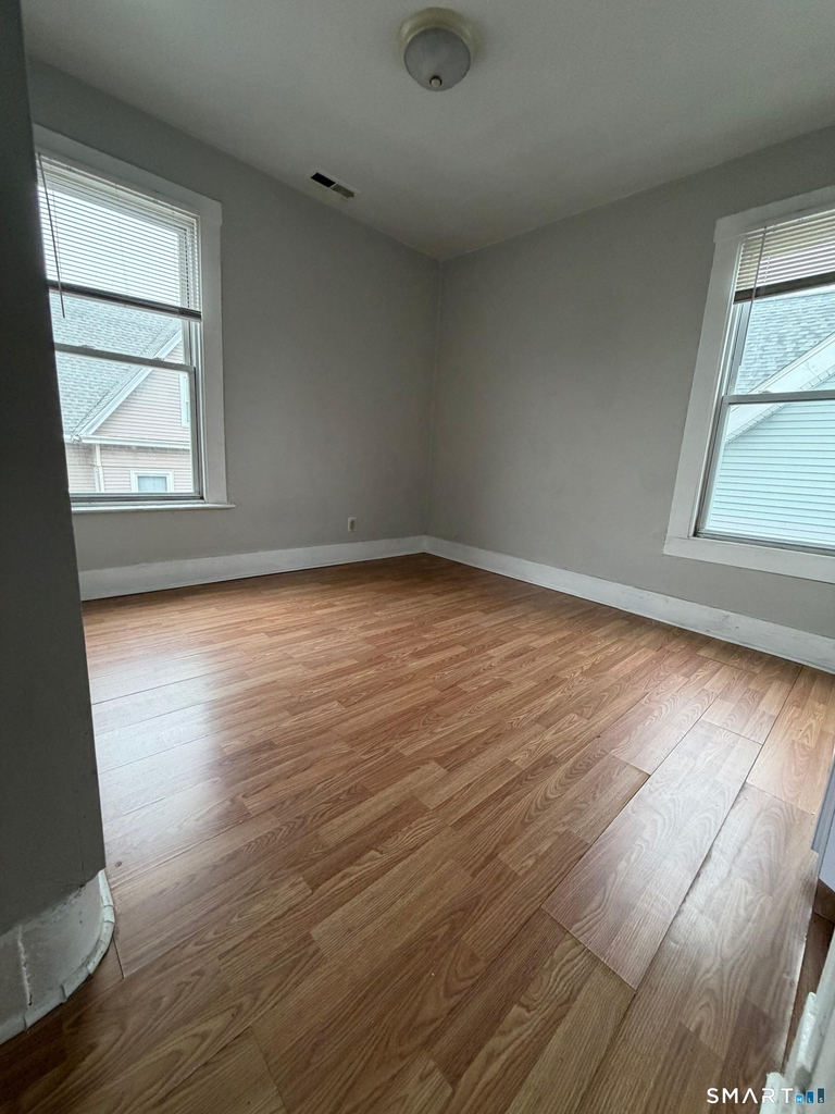 168 Lloyd Street - Photo 8
