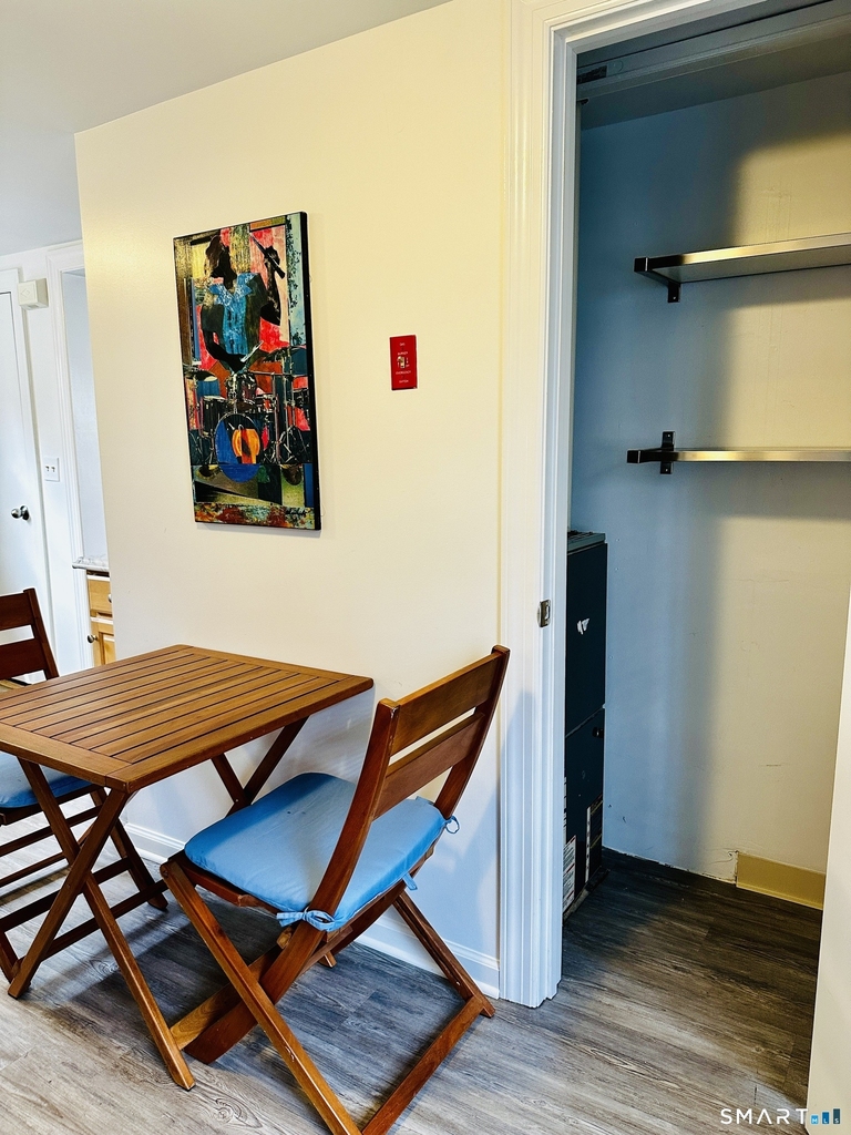 59 Hanford Avenue - Photo 2