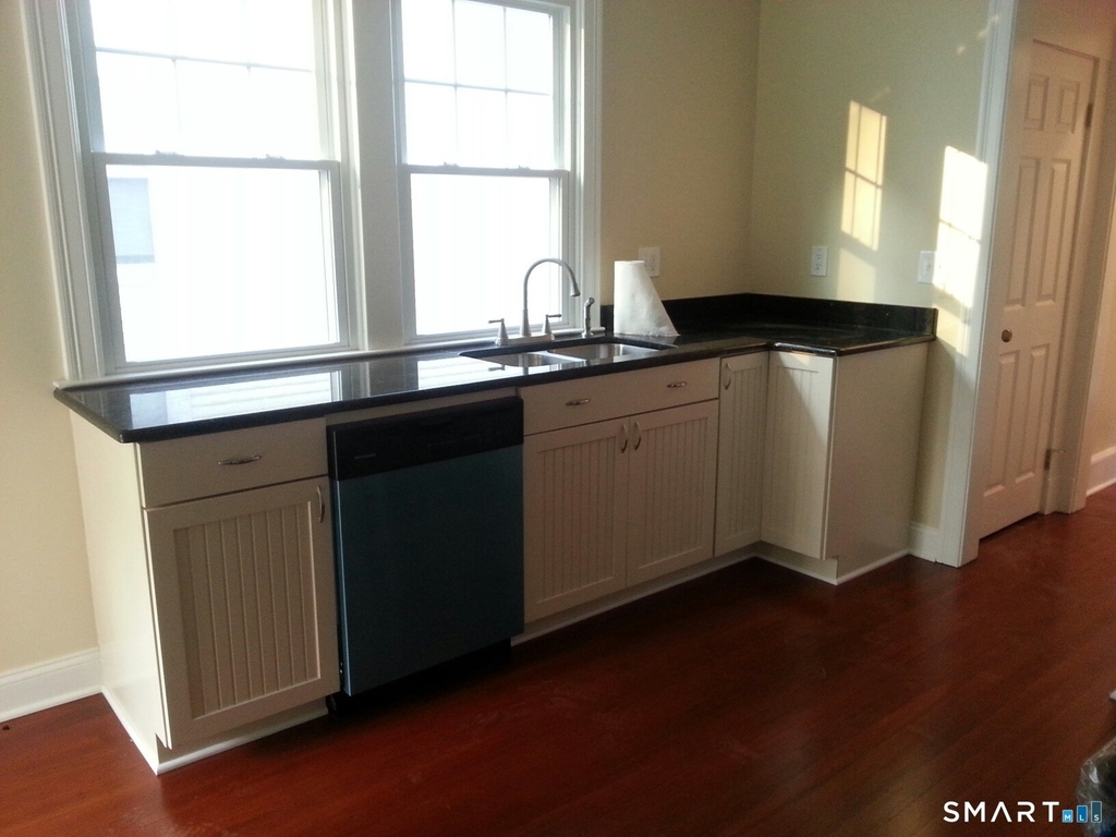356 Townsend Avenue - Photo 9