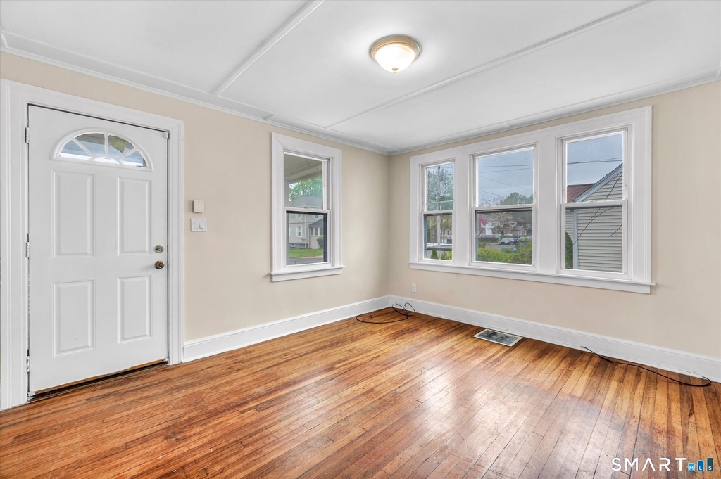 128-130 Sisson Street - Photo 4