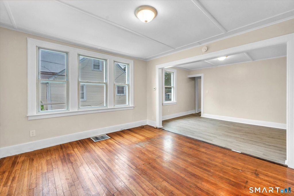 128-130 Sisson Street - Photo 3