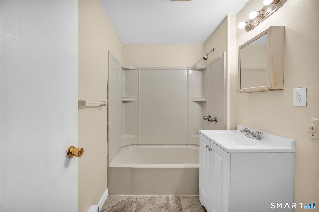 128-130 Sisson Street - Photo 15