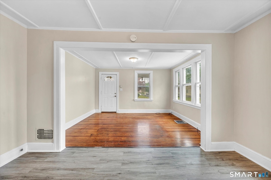 128-130 Sisson Street - Photo 6