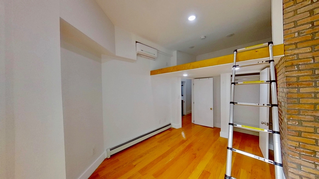 564 Central Avenue - Photo 2