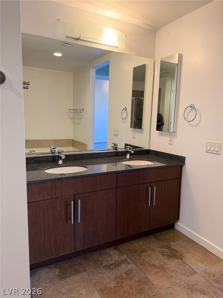 353 E Bonneville Avenue - Photo 7