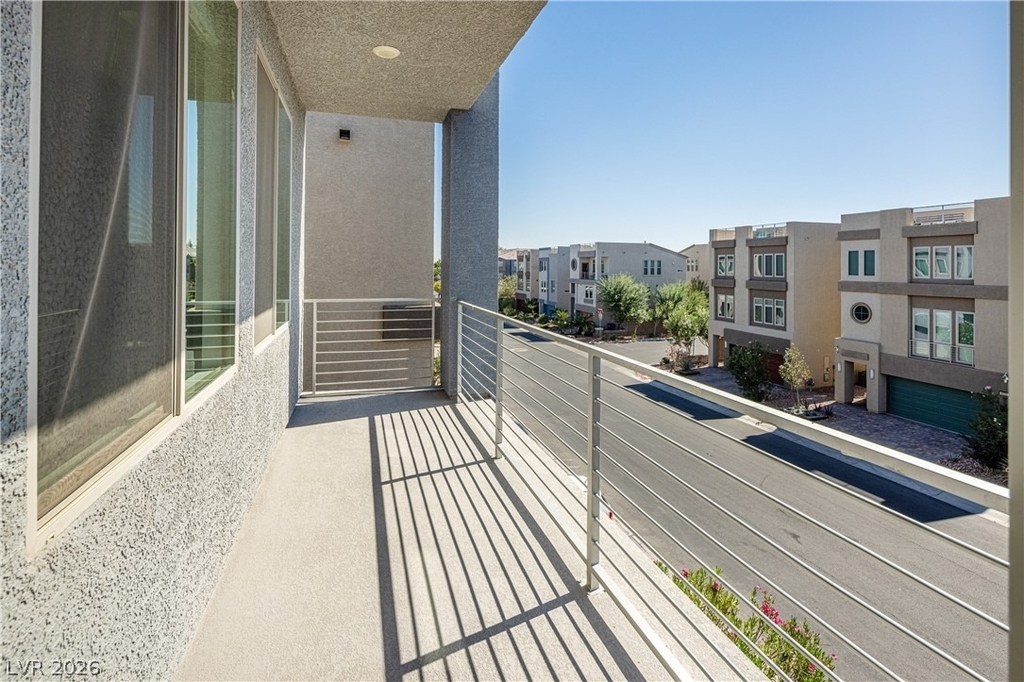8040 Carpenter Creek Avenue - Photo 24