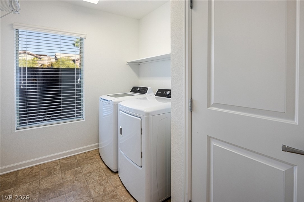 8040 Carpenter Creek Avenue - Photo 19