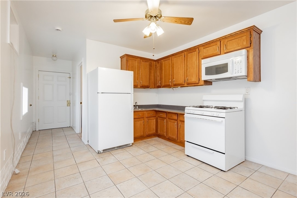 3969 Manford Circle - Photo 39