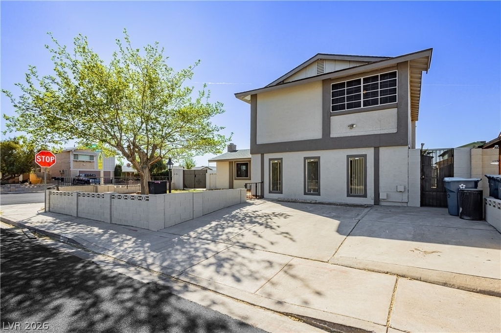 3969 Manford Circle - Photo 3