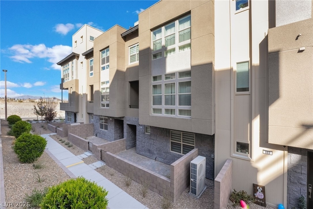 667 Grey Saker Street - Photo 44