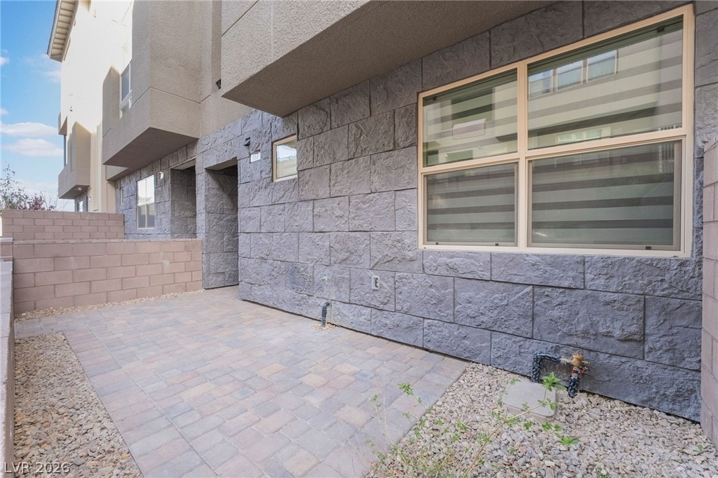 667 Grey Saker Street - Photo 43