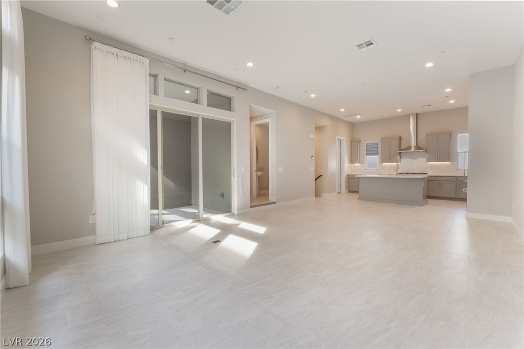 667 Grey Saker Street - Photo 18