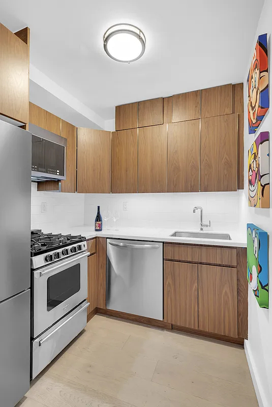 East 34th Street - Photo 4