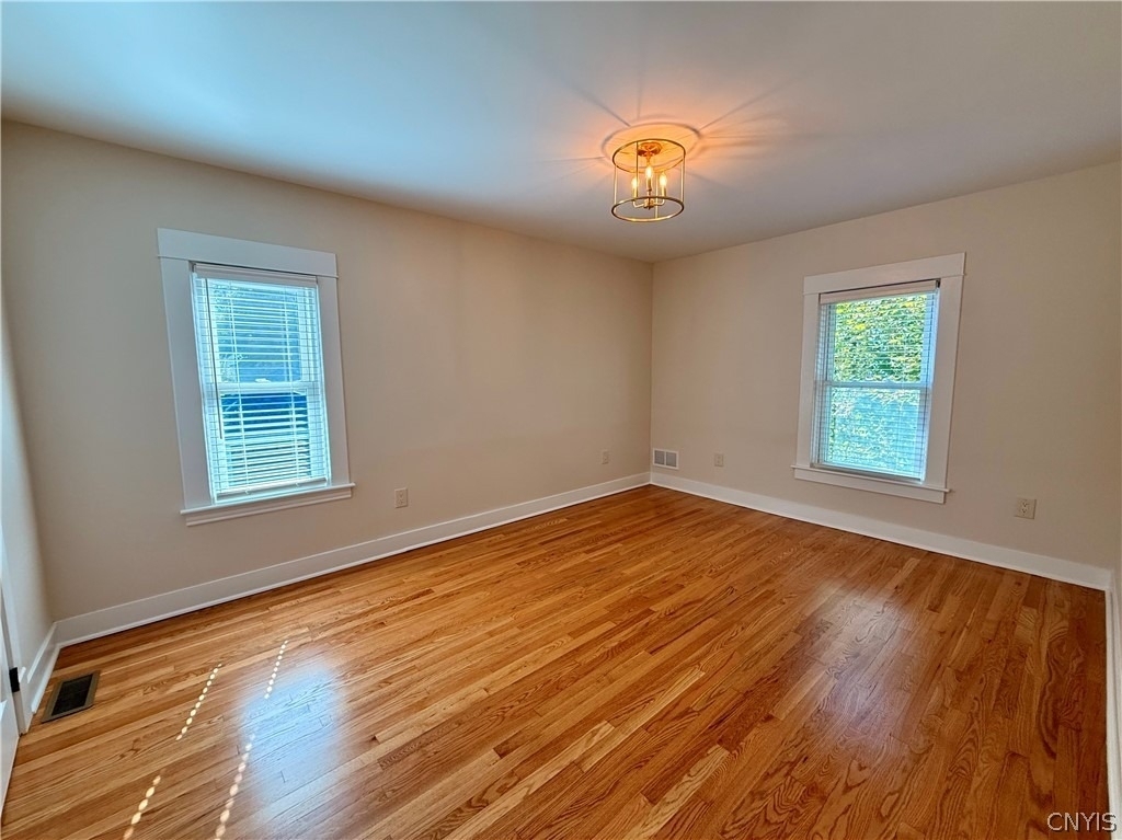 11 Sanger Avenue - Photo 8
