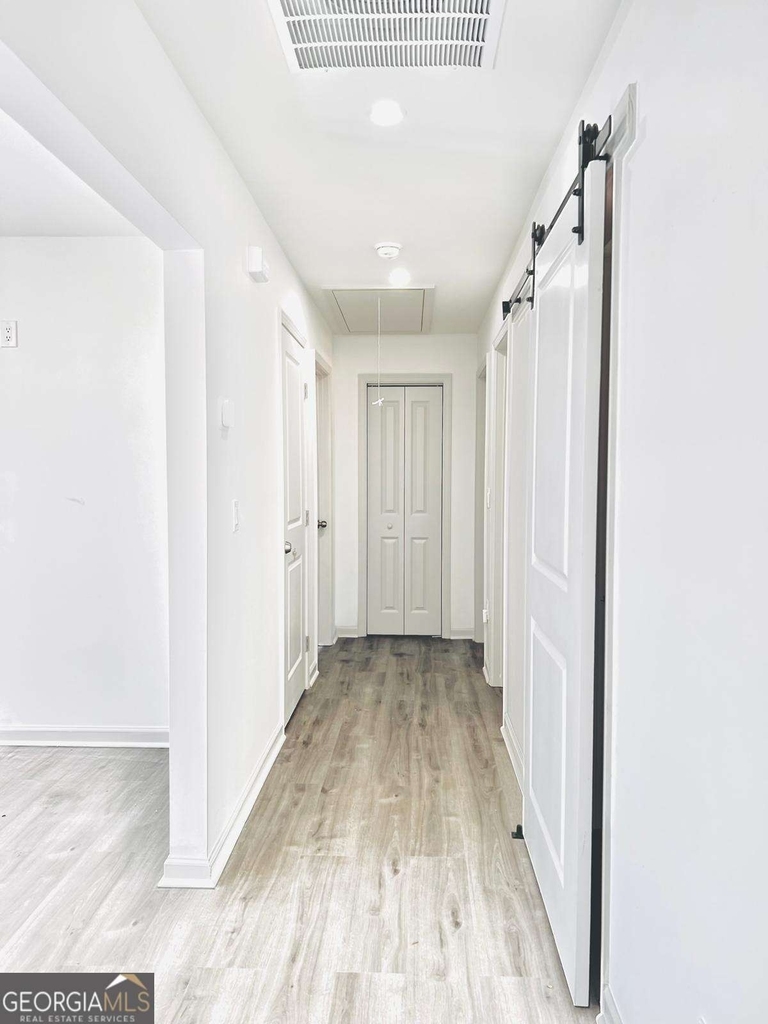 1122 Elaine Drive - Photo 4