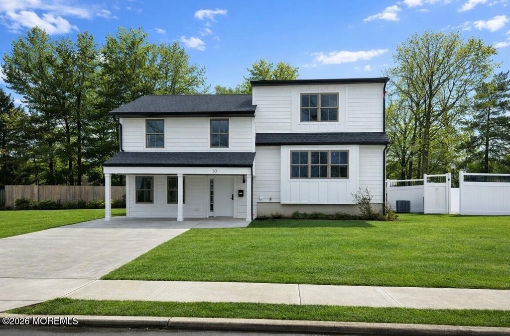 20 Roslyn Drive - Photo 0
