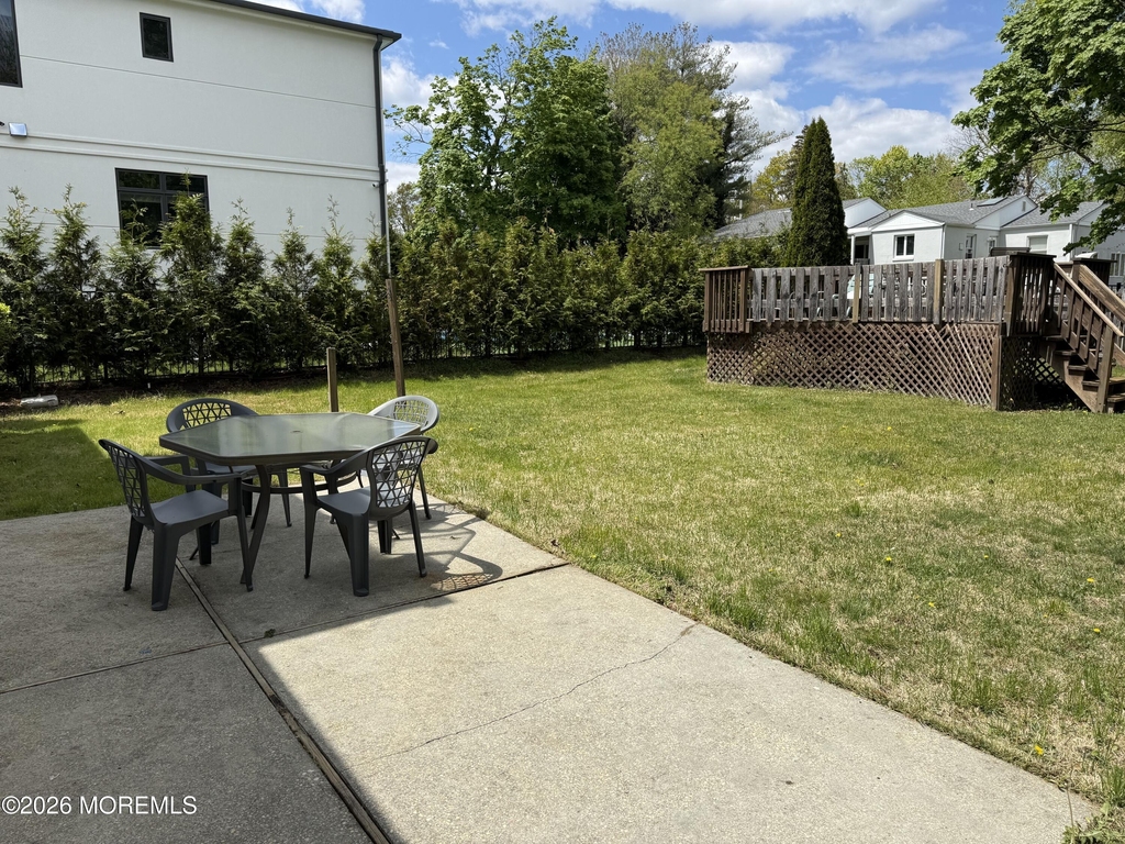 17 Clarence Avenue - Photo 14