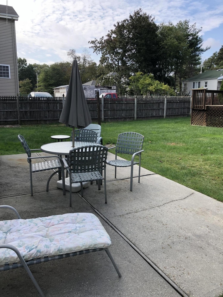 17 Clarence Avenue - Photo 1
