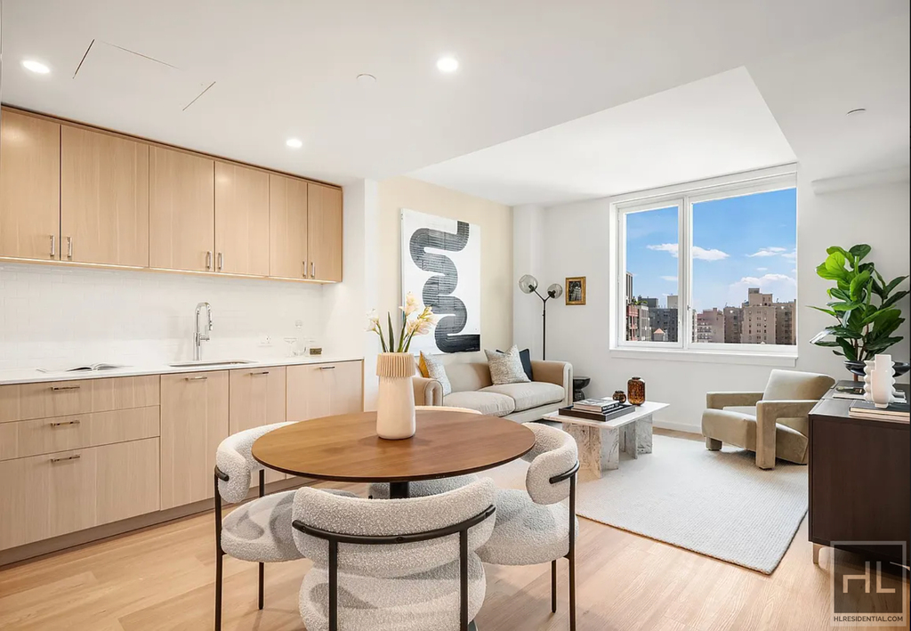 West 96th Street - Photo 3