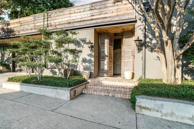3610 Congress Avenue - Photo 2