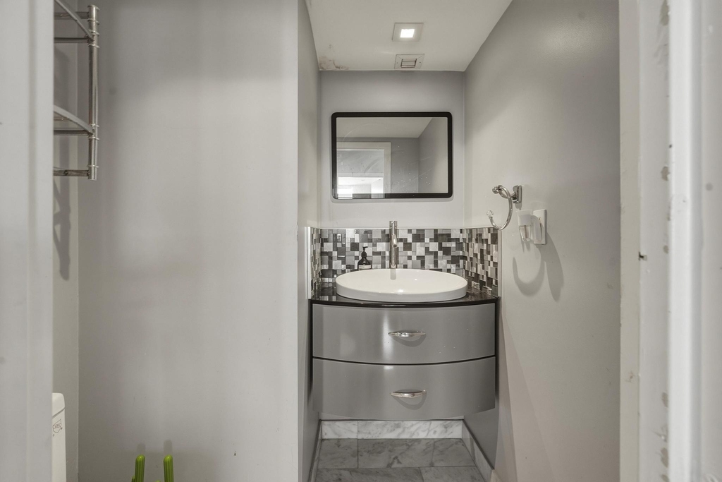 2100 Sans Souci Boulevard - Photo 14