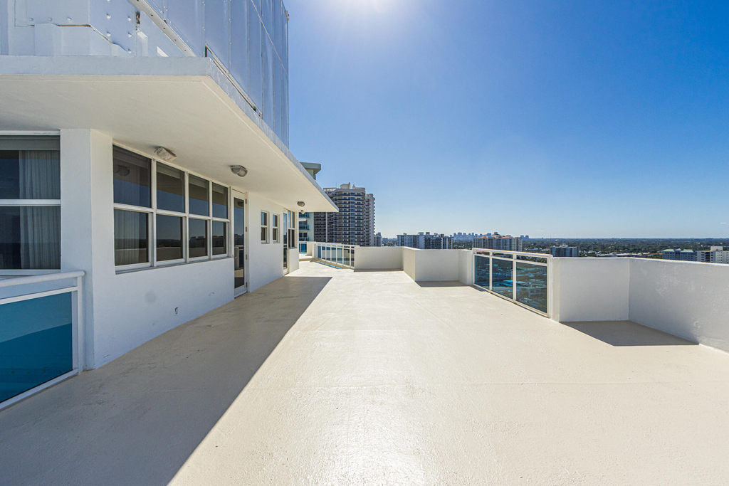3430 Galt Ocean Drive - Photo 37