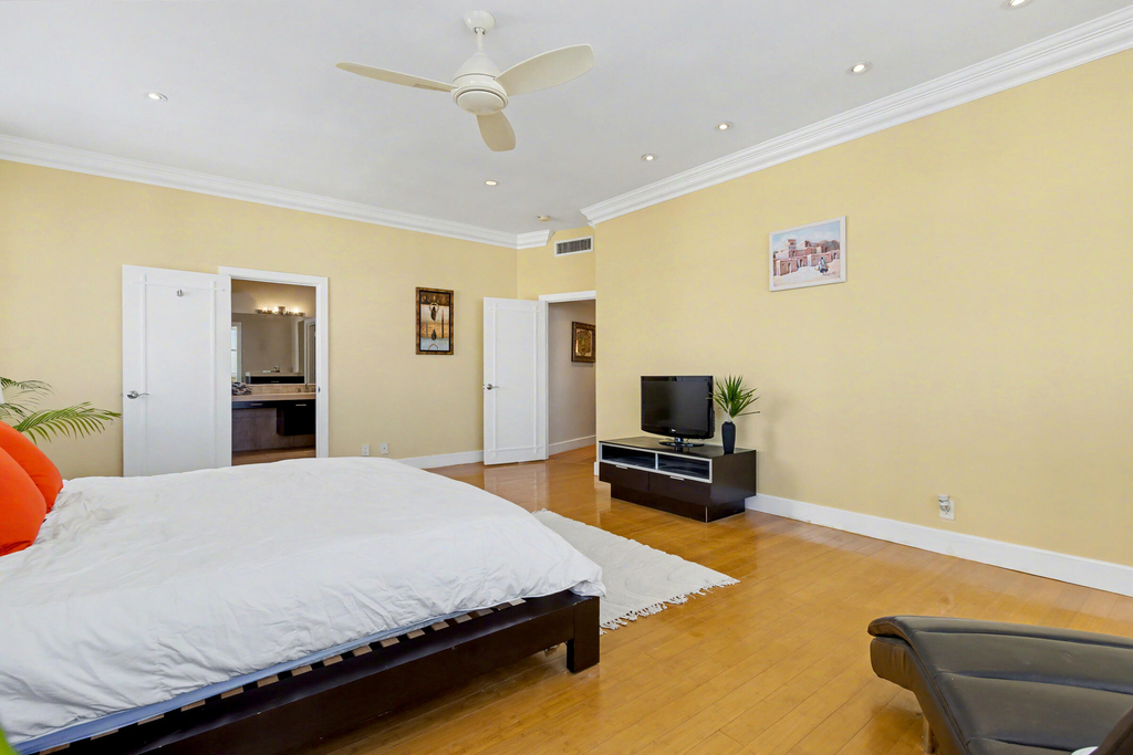 3430 Galt Ocean Drive - Photo 21