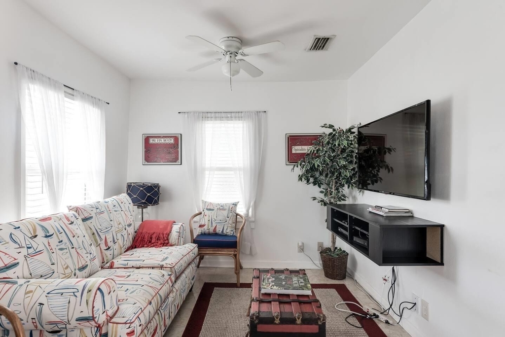 1907 Parker Avenue - Photo 3