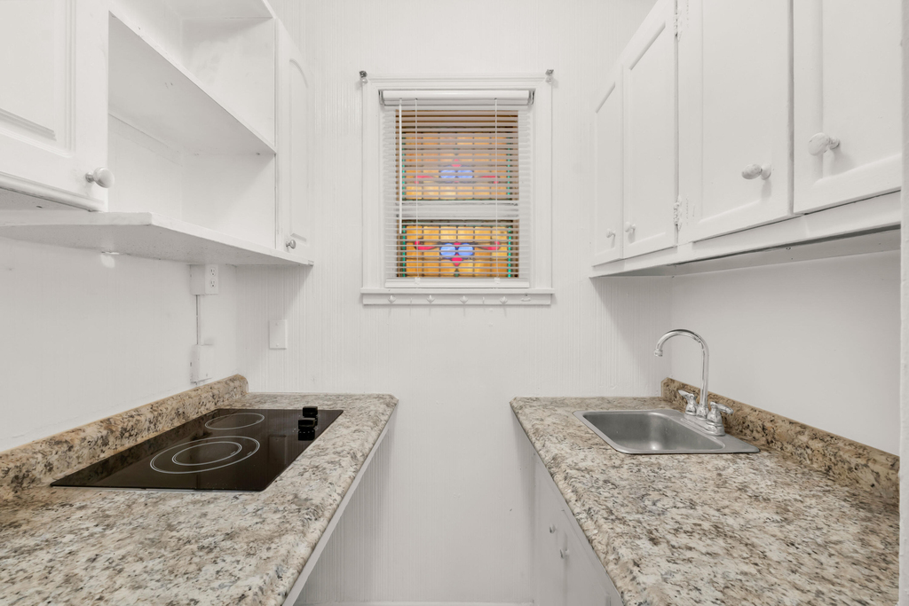 1217 Se 1st Street - Photo 6