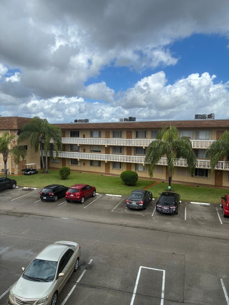 700 Village Green Court - Photo 12