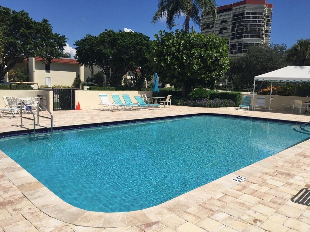 1714 Consulate Place - Photo 0