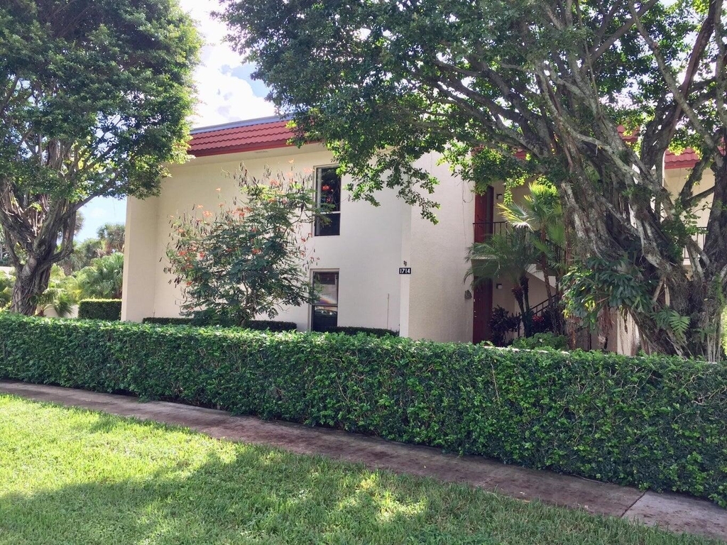 1714 Consulate Place - Photo 5