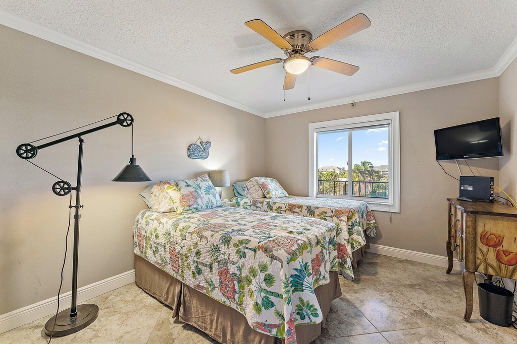 275 Palm Avenue - Photo 30