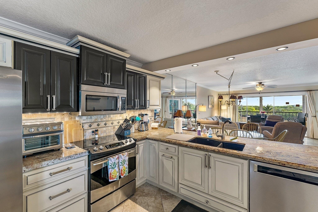 275 Palm Avenue - Photo 8