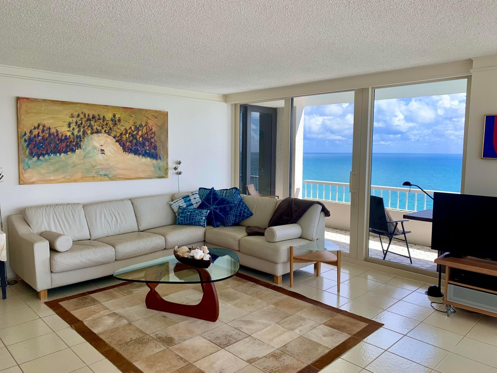 5540 N Ocean Drive - Photo 1