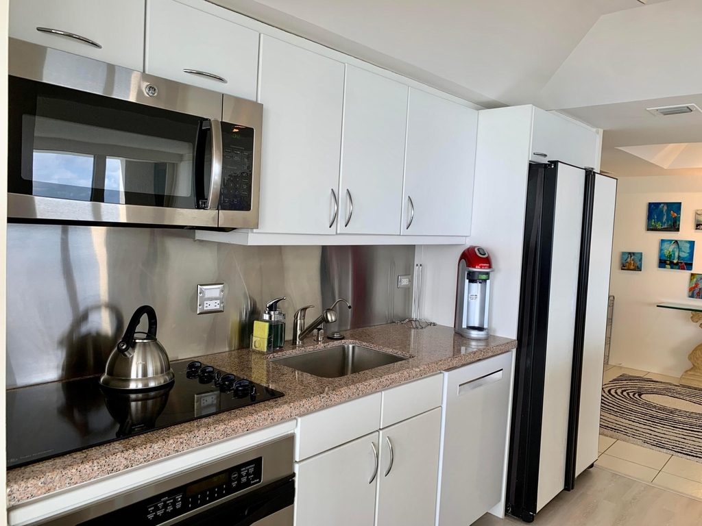 5540 N Ocean Drive - Photo 14