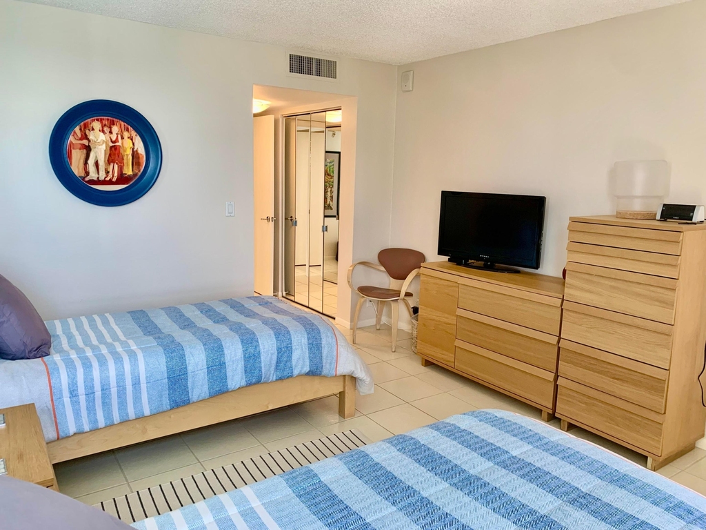 5540 N Ocean Drive - Photo 21
