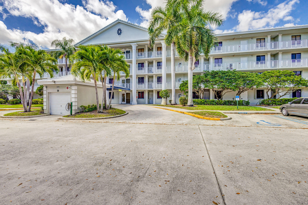 2761 Village Boulevard - Photo 26