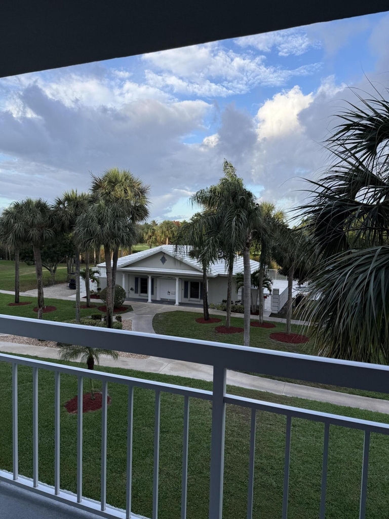 2761 Village Boulevard - Photo 2
