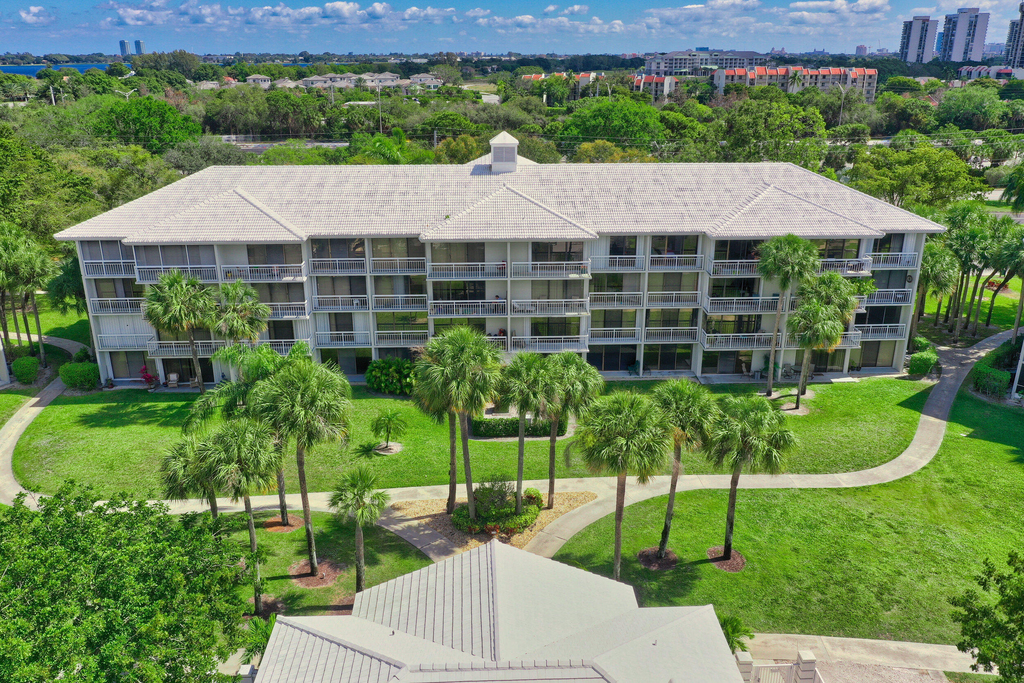 2761 Village Boulevard - Photo 30
