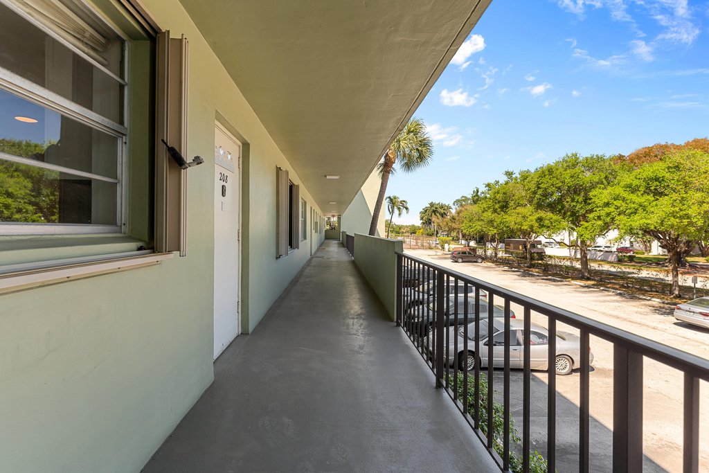 1638 Embassy Drive - Photo 14