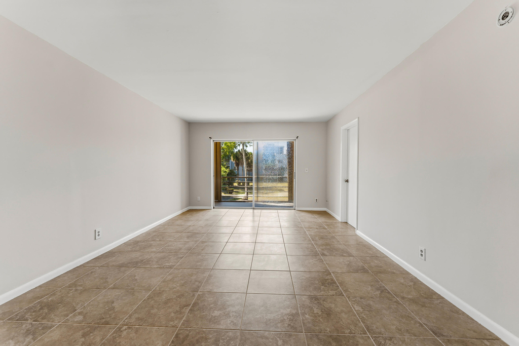1638 Embassy Drive - Photo 18