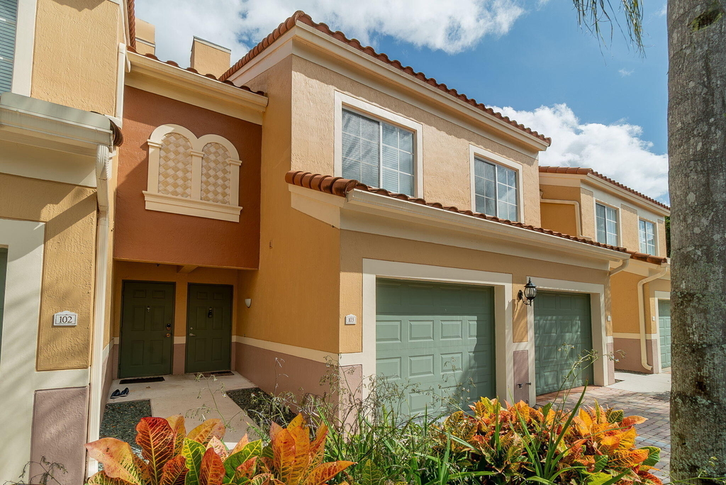 11789 Saint Andrews Place - Photo 2