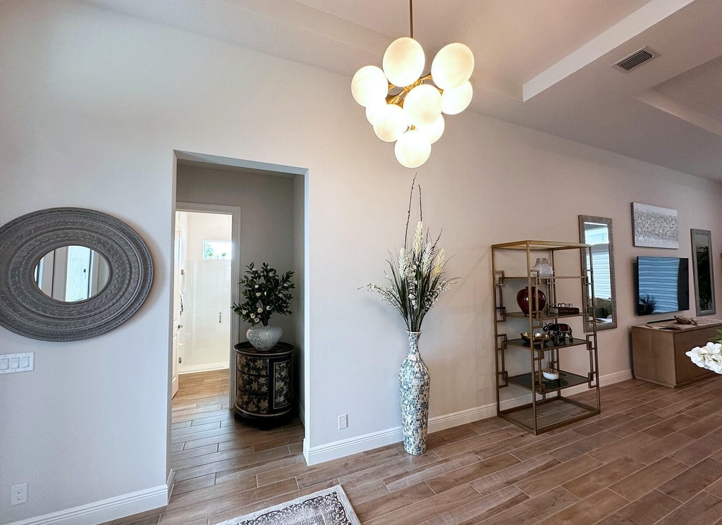 10027 Timber Crk Way - Photo 4