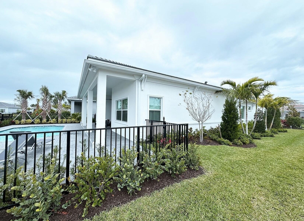 10027 Timber Crk Way - Photo 32
