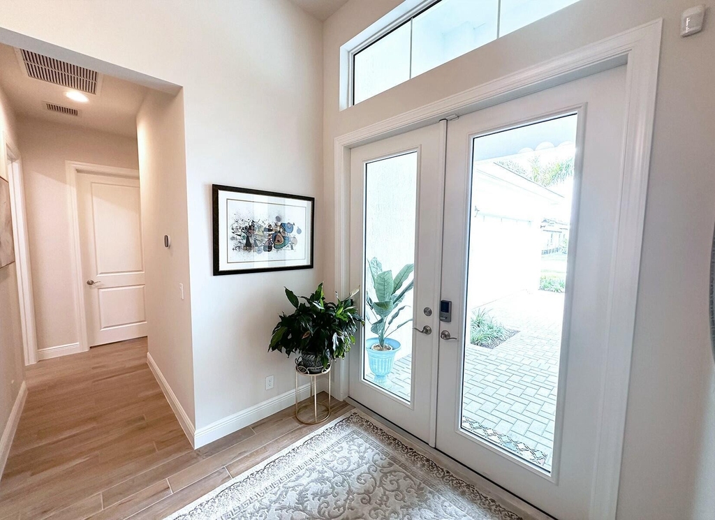 10027 Timber Crk Way - Photo 3