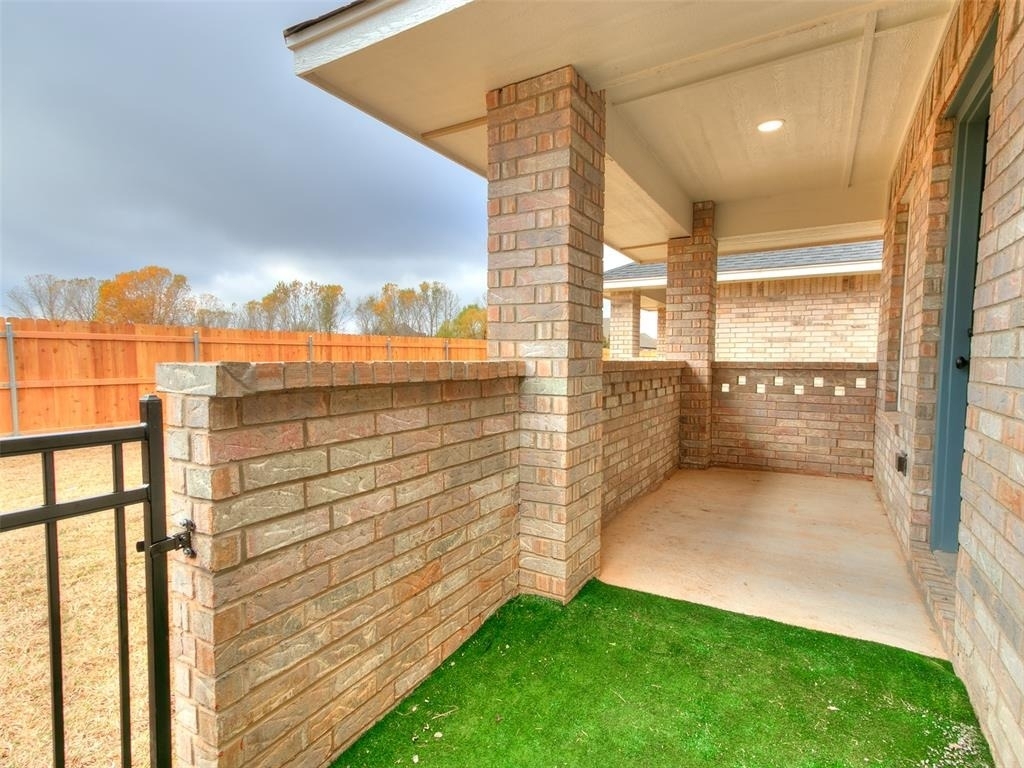 13015 Nw 3rd Court - Photo 7